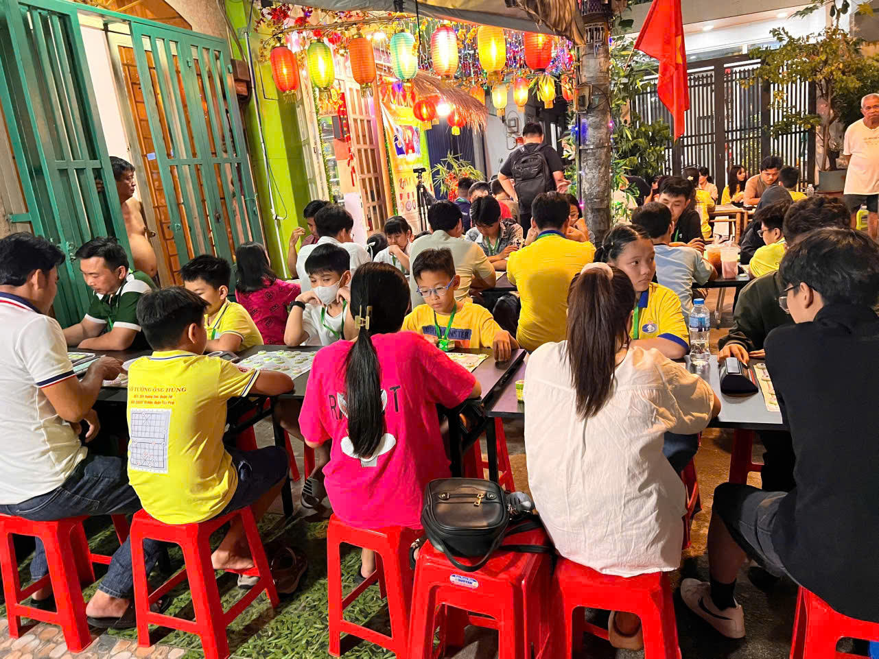 TRÀ NHÂN – DOANH NHÂN ĐẶNG VĂN ĐẢO Khi Trà Là Duyên, Là Đạo, Là Gia Đình