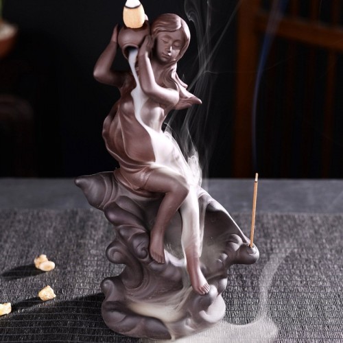 Thác Khói Trầm Hương Cô Gái Vác Vò Mỹ Miều