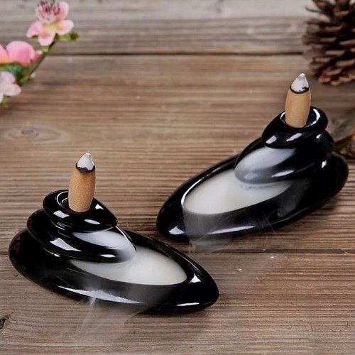 Thác Khói Trầm Hương Đen Bóng Đá Chồng