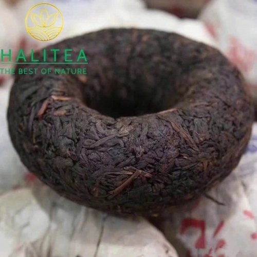 Trà Phổ Nhĩ Chín (Che Shun Hao) Xa Thuận Hào Thiên Thụy 1990s – Bánh 250g